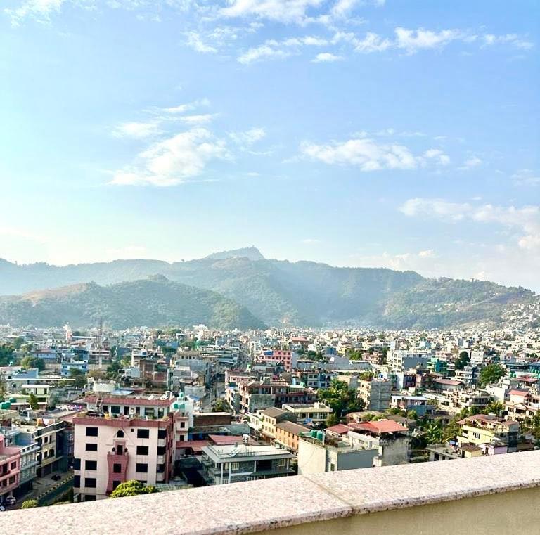 Penthouse 3 Bedroom Apartment With A Beautiful View Pokhara Exterior foto