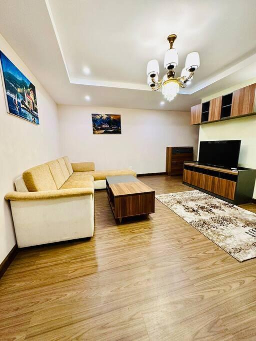 Penthouse 3 Bedroom Apartment With A Beautiful View Pokhara Exterior foto